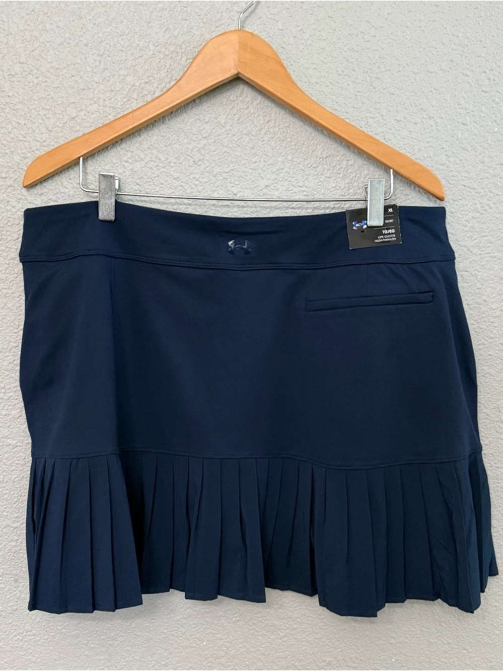 NWT Under Armour Golf Skort XL in Navy Blue - Picture 3 of 6